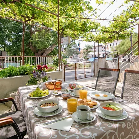 Guest house Segulja