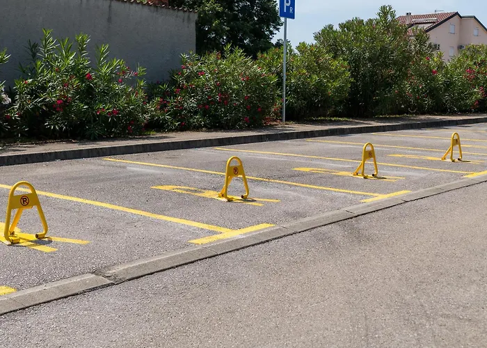 Segulja Πανσιόν