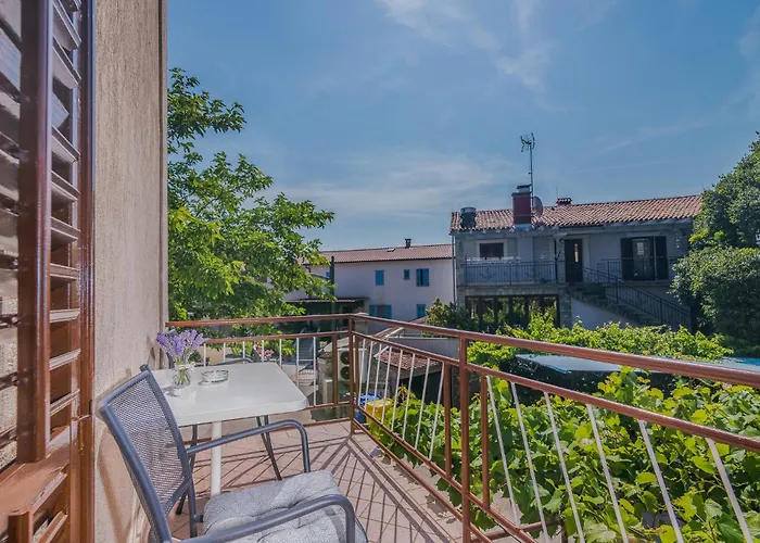 Πανσιόν Segulja Malinska