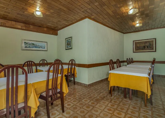 Πανσιόν Segulja Malinska