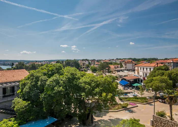 Segulja Πανσιόν 4*