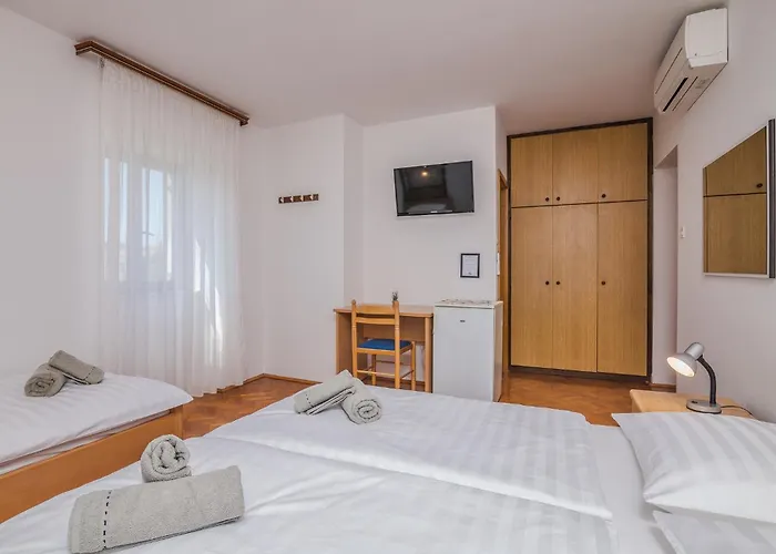 Segulja Πανσιόν 4*