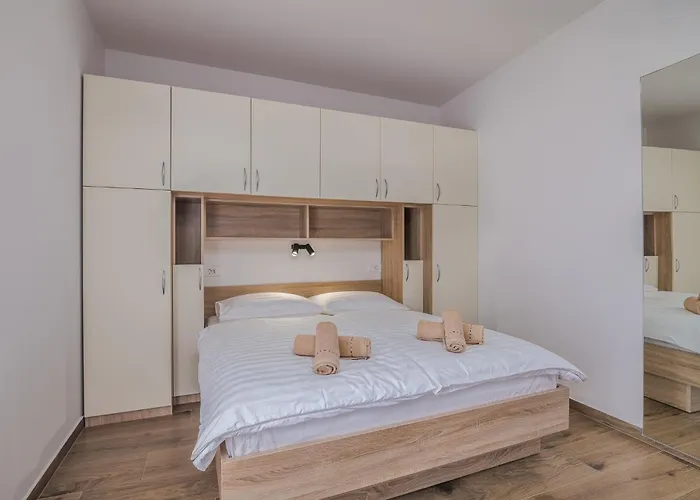 Πανσιόν Segulja 4*