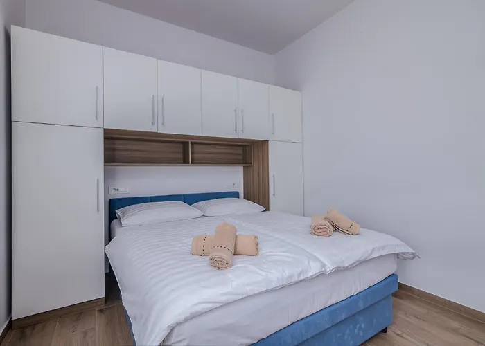 Πανσιόν Segulja 4*